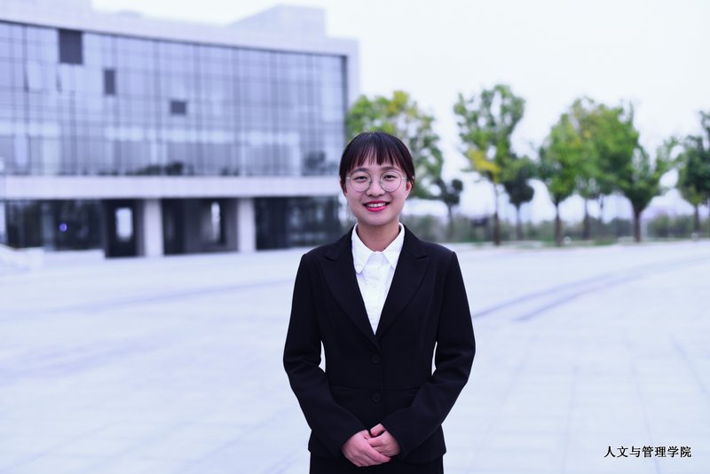 K1体育第一届员工干部简介